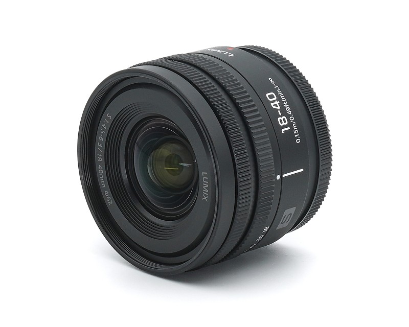 Panasonic Lumix S 18-40mm 4.5-6.3  ZOOM