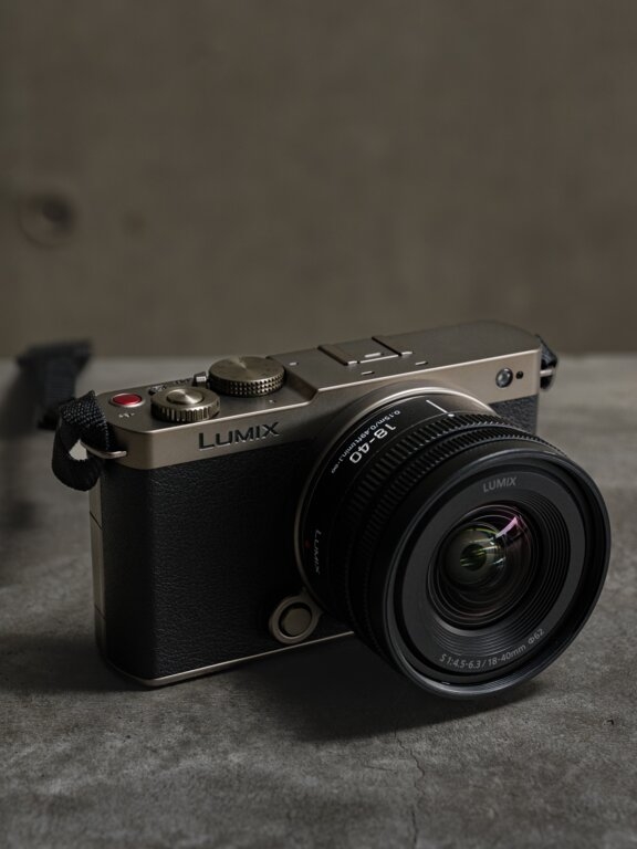 Panasonic Lumix S9 titan/schwarz + Lumix S 18-40mm 4.5-6.3